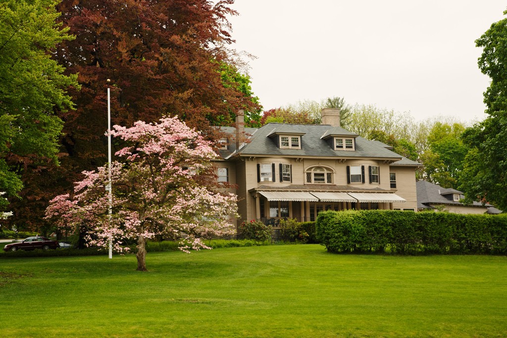 Worcester Massachusetts Neighborhood Real Estate Houses Paul Nguyen CC BY SA 4.0